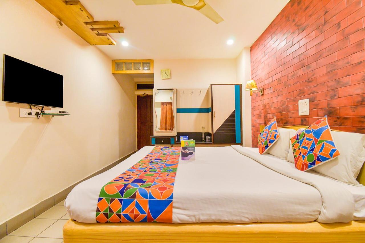 ויסאקפאטנם Fabhotel Kinnera Comforts Railway Station מראה חיצוני תמונה