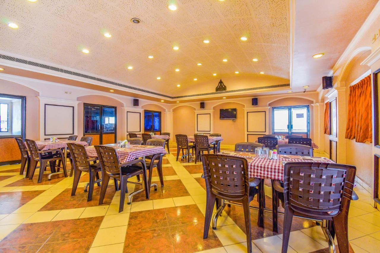 ויסאקפאטנם Fabhotel Kinnera Comforts Railway Station מראה חיצוני תמונה