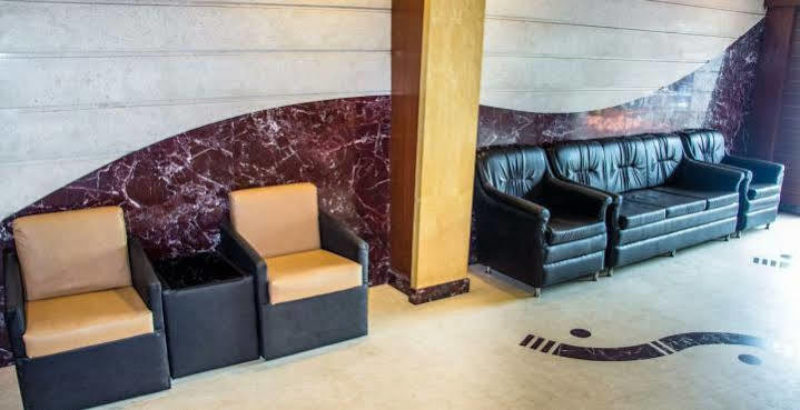 ויסאקפאטנם Fabhotel Kinnera Comforts Railway Station מראה חיצוני תמונה