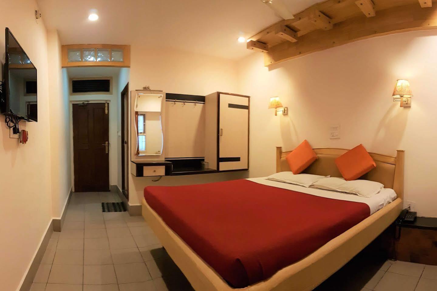 ויסאקפאטנם Fabhotel Kinnera Comforts Railway Station מראה חיצוני תמונה